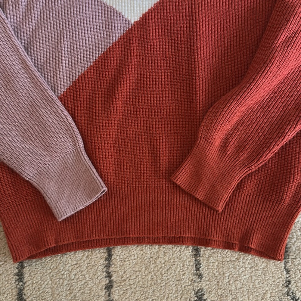Colorblock Sweater - Picture 4 of 5